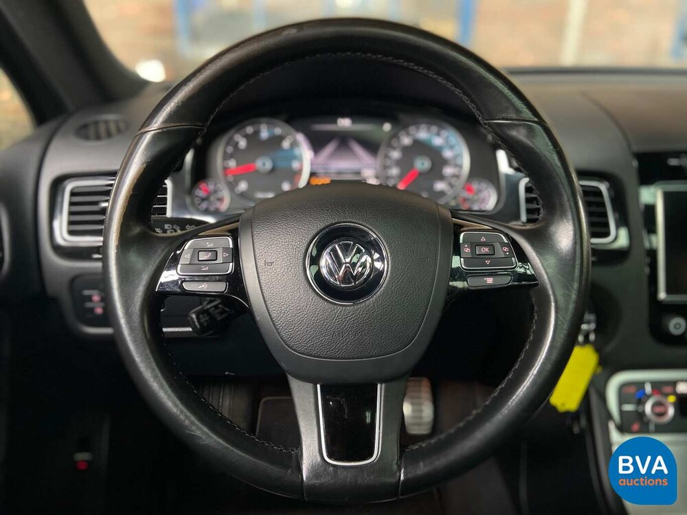 Volkswagen Touareg 3.0 TDI Highline 245pk 2011, 72-SLR-6