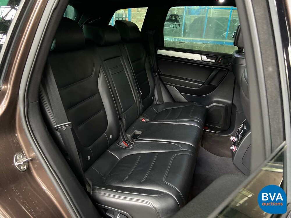 Volkswagen Touareg 3.0 TDI Highline 245pk 2011, 72-SLR-6