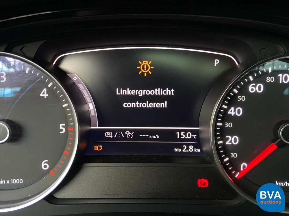 Volkswagen Touareg 3.0 TDI Highline 245pk 2011, 72-SLR-6