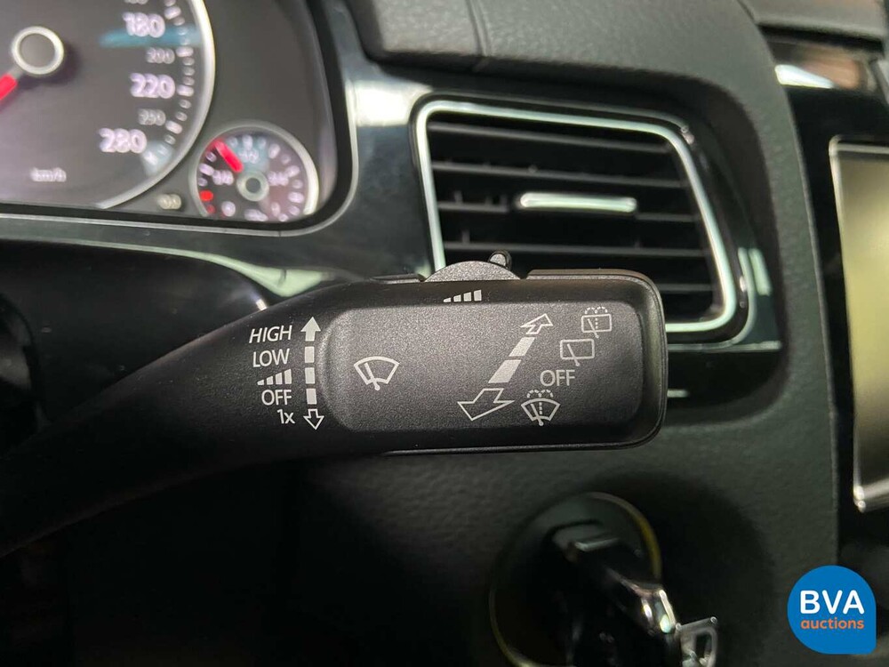 Volkswagen Touareg 3.0 TDI Highline 245pk 2011, 72-SLR-6