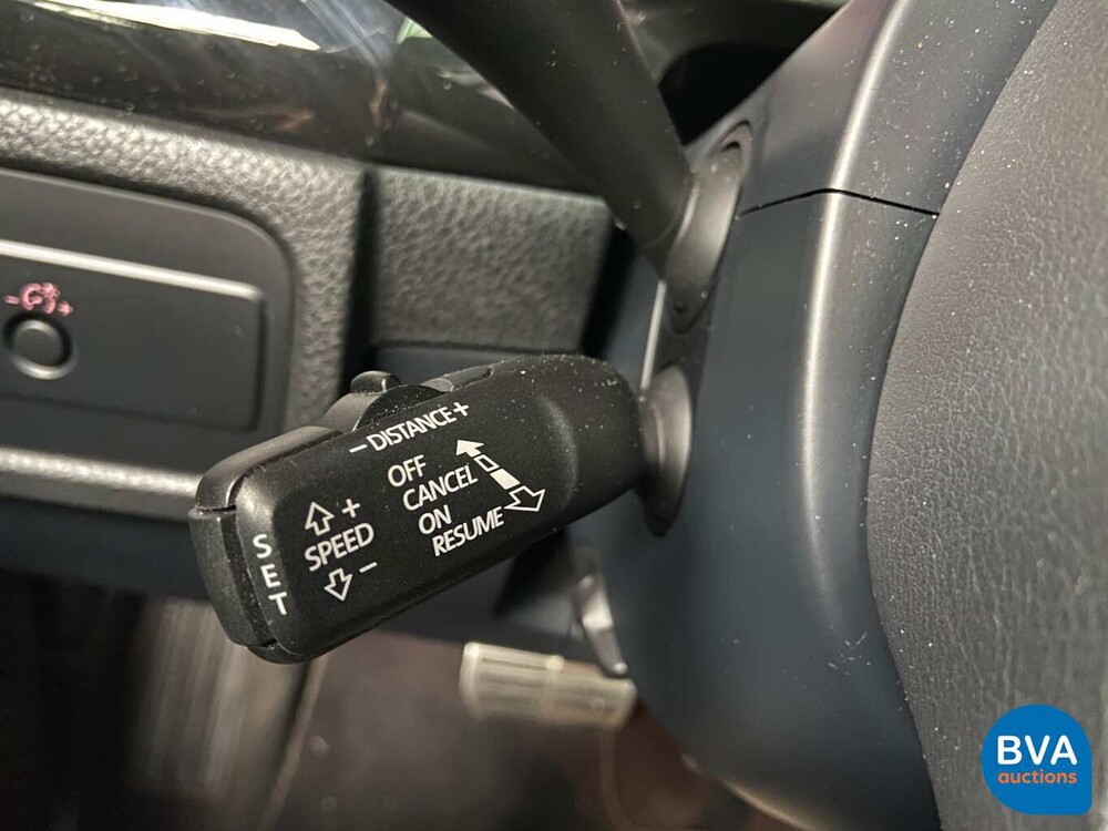 Volkswagen Touareg 3.0 TDI Highline 245pk 2011, 72-SLR-6