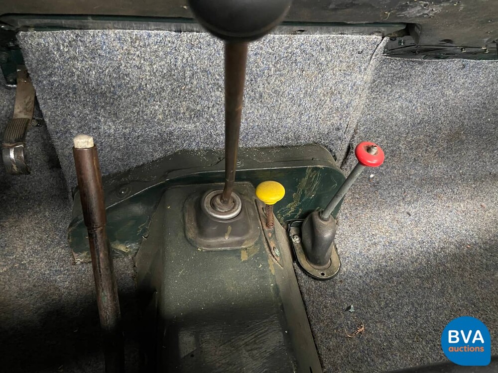 Land Rover Defender 88 Metal Top Series 3 Pick-Up 1979 LHD, 12-RB-17