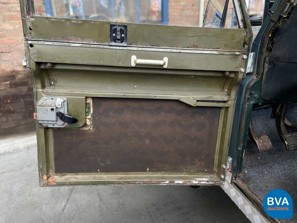 Land Rover Defender 88 Metal Top Series 3 Pick-Up 1979 LHD, 12-RB-17
