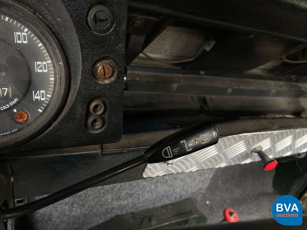 Land Rover Defender 88 Metal Top Series 3 Pick-Up 1979 LHD, 12-RB-17