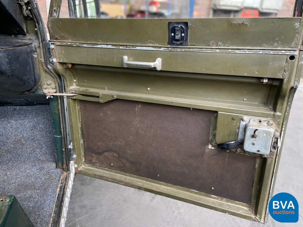 Land Rover Defender 88 Metal Top Series 3 Pick-Up 1979 LHD, 12-RB-17