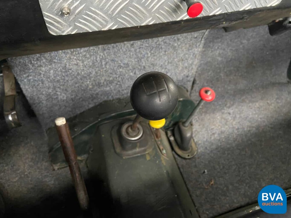 Land Rover Defender 88 Metal Top Series 3 Pick-Up 1979 LHD, 12-RB-17