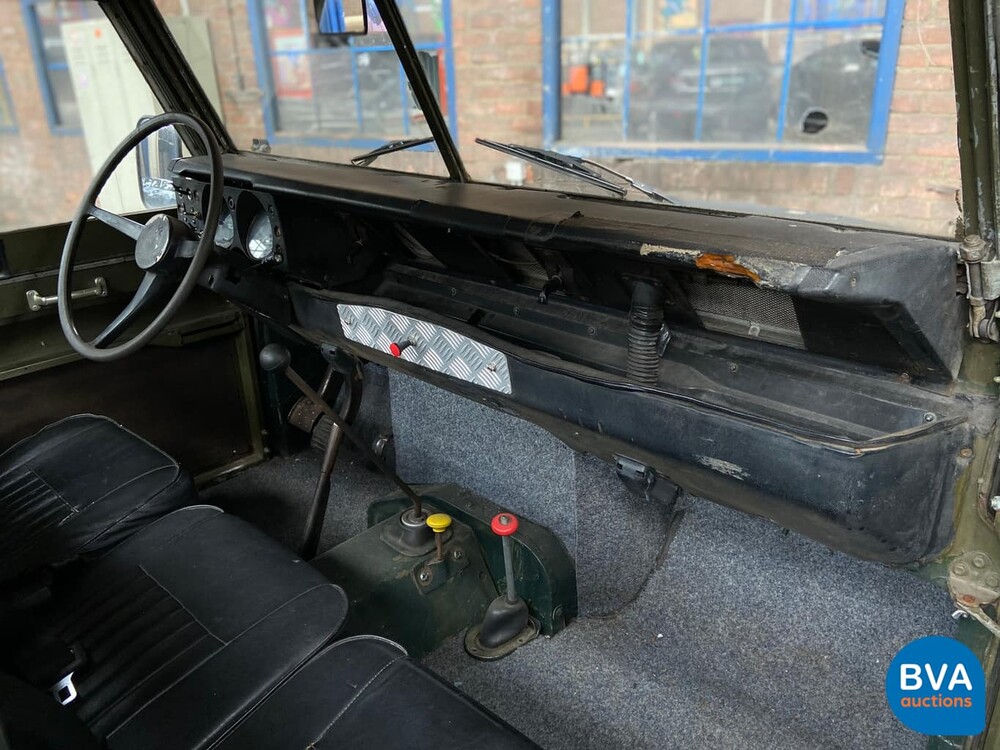 Land Rover Defender 88 Metal Top Series 3 Pick-Up 1979 LHD, 12-RB-17