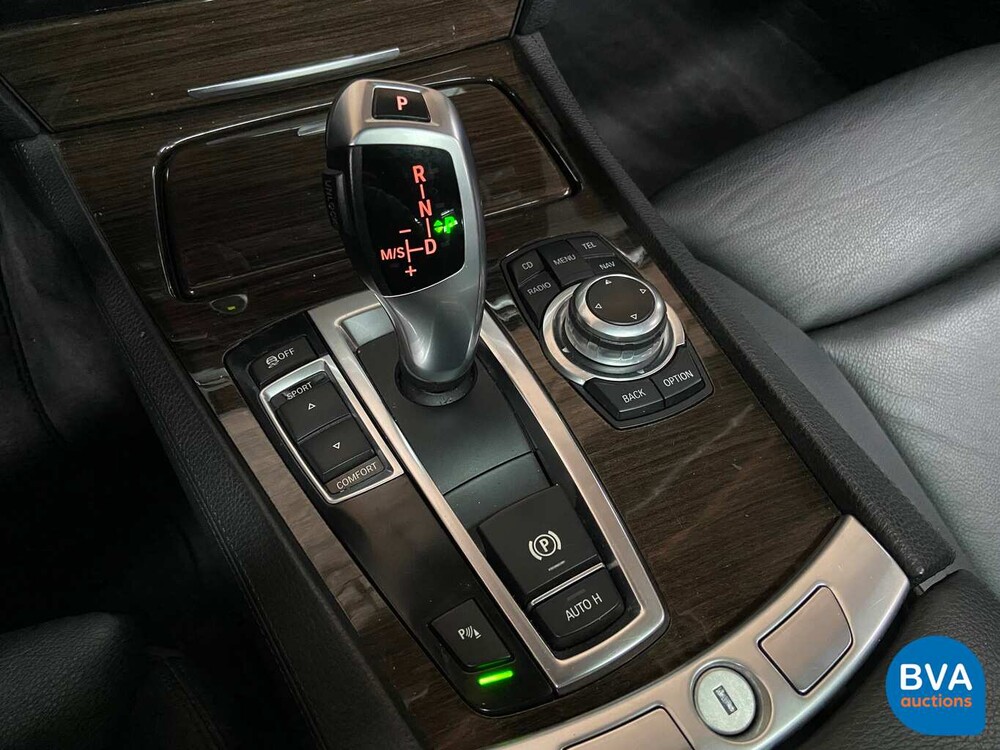 BMW 750i High Executive 408pk 7-serie 2009, KR-067-B
