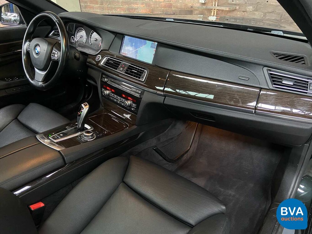 BMW 750i High Executive 408pk 7-serie 2009, KR-067-B