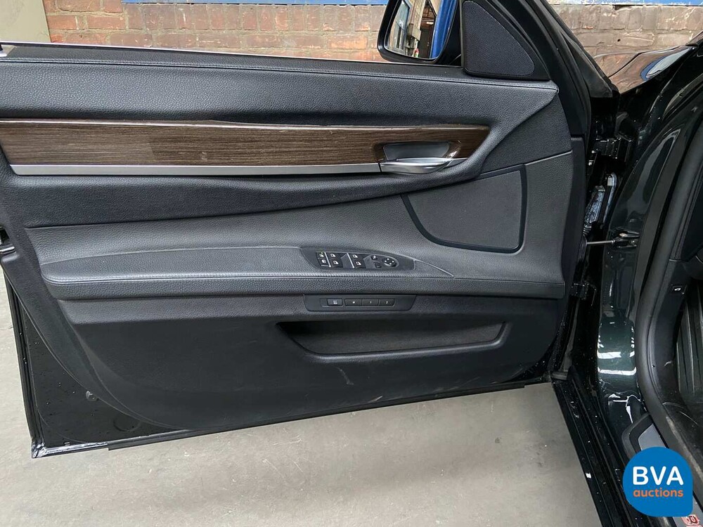 BMW 750i High Executive 408pk 7-serie 2009, KR-067-B