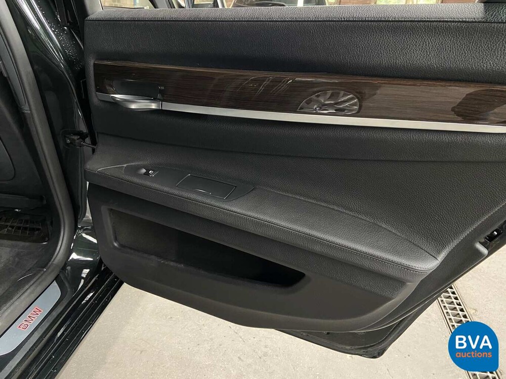 BMW 750i High Executive 408pk 7-serie 2009, KR-067-B