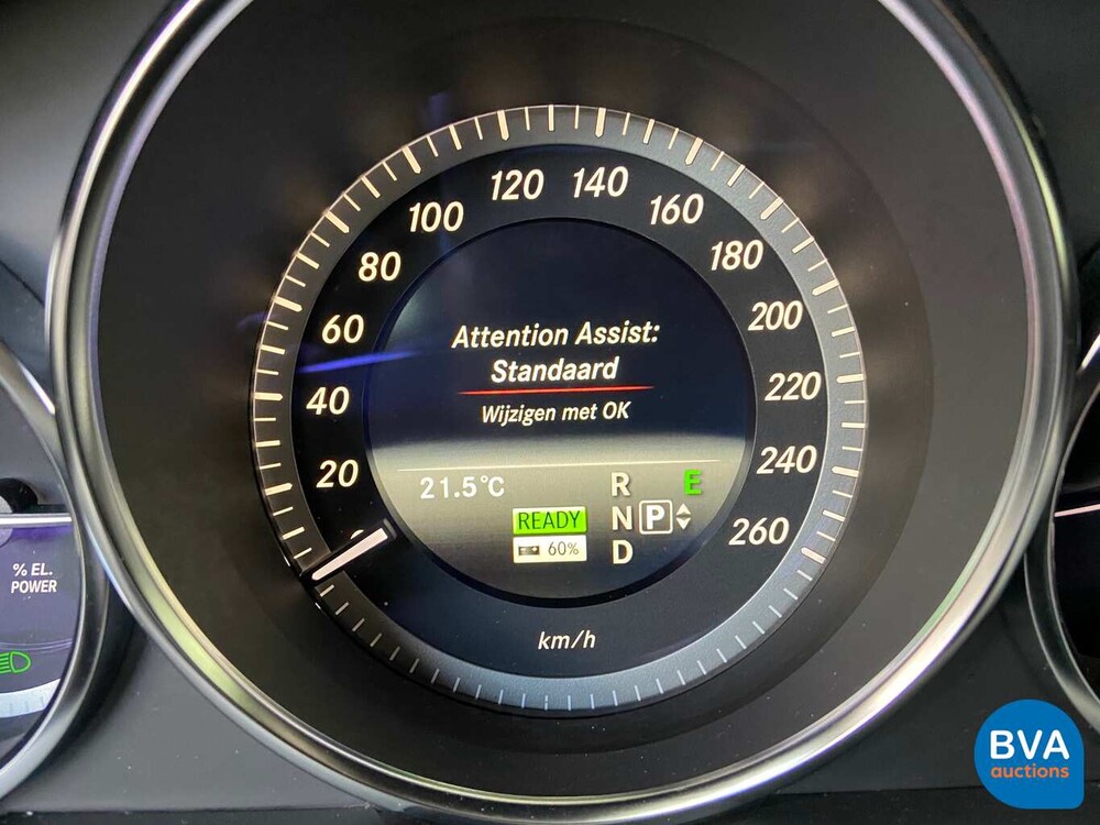 Mercedes-Benz E300 Bluetec Hybrid E-Klasse 2014, 8-XVD-94.