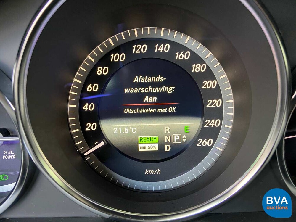 Mercedes-Benz E300 Bluetec Hybrid E-Klasse 2014, 8-XVD-94.