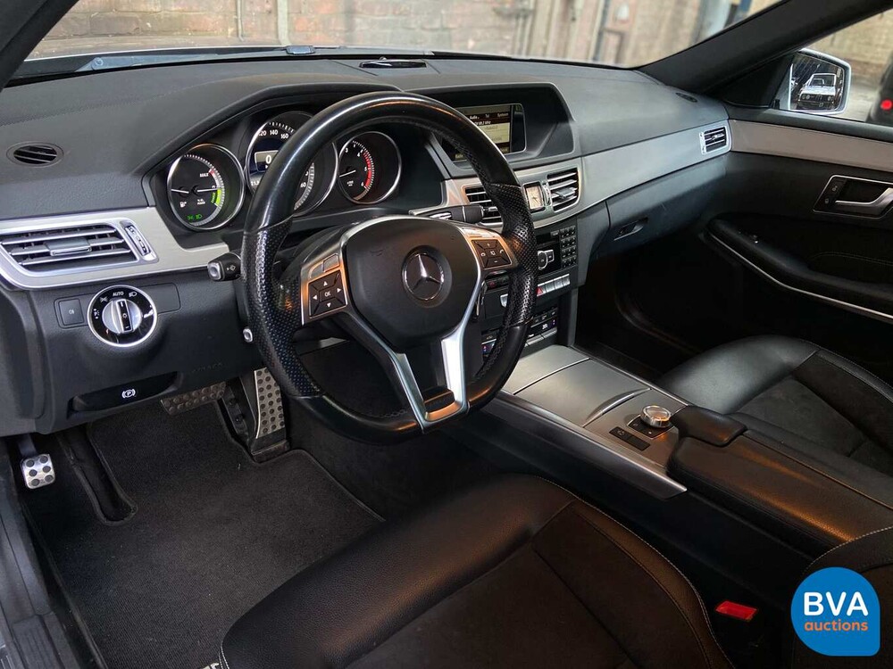 Mercedes-Benz E300 Bluetec Hybrid E-Klasse 2014, 8-XVD-94.