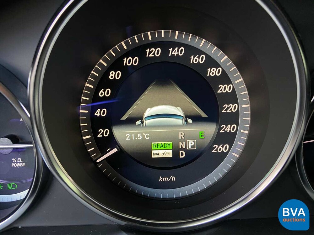 Mercedes-Benz E300 Bluetec Hybrid E-Klasse 2014, 8-XVD-94.