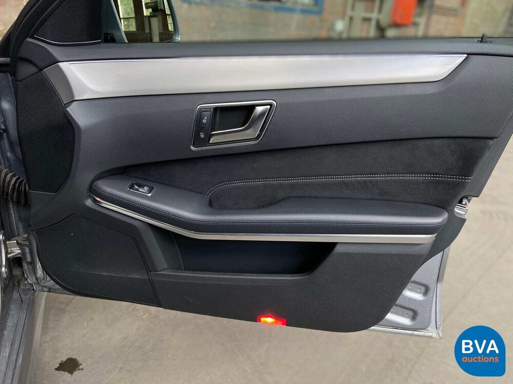 Mercedes-Benz E300 Bluetec Hybrid E-Klasse 2014, 8-XVD-94.