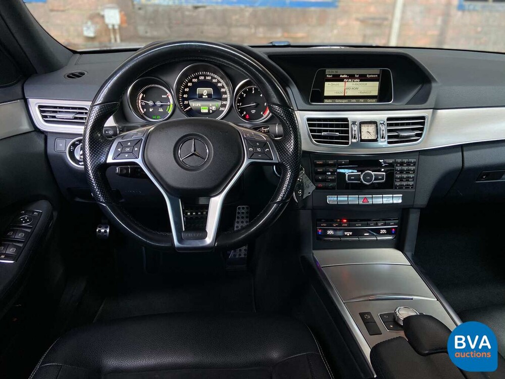 Mercedes-Benz E300 Bluetec Hybrid E-Klasse 2014, 8-XVD-94.
