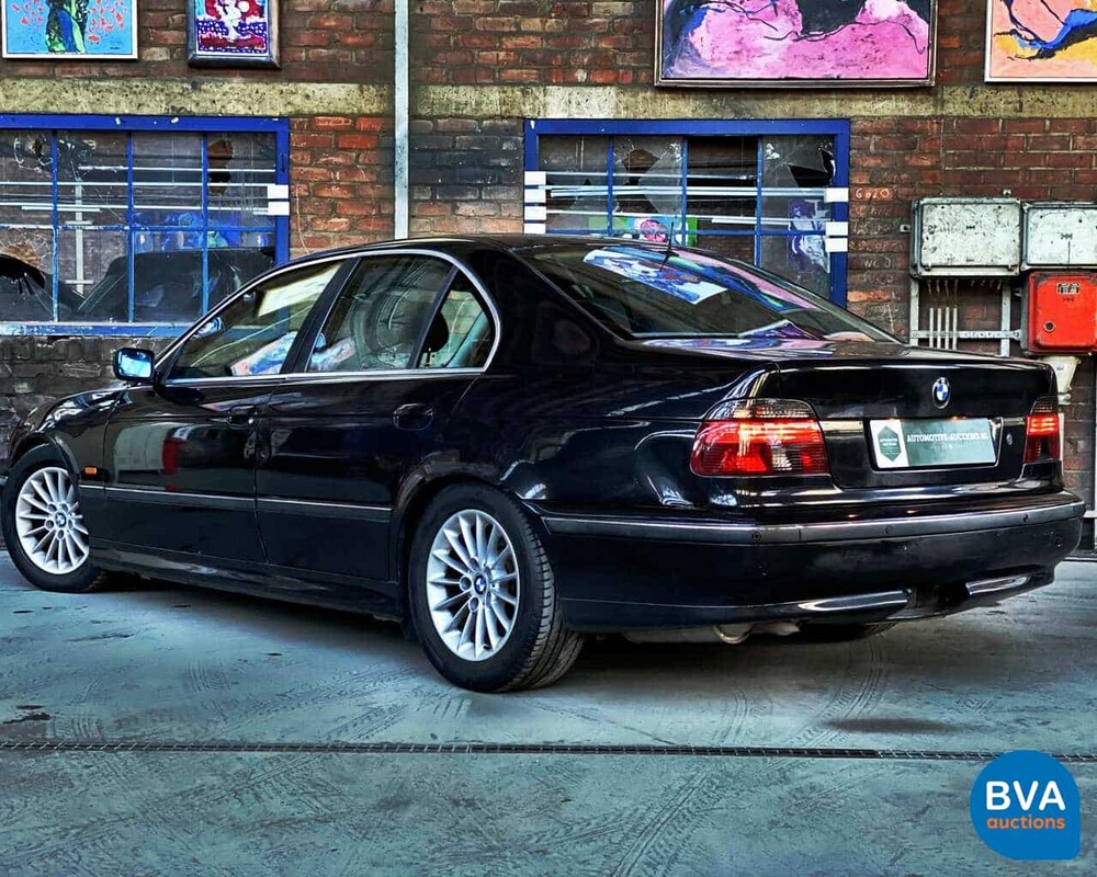 BMW 540i E39 4.4 V8 286pk -Handgeschakeld- 1999, 75-XV-DJ