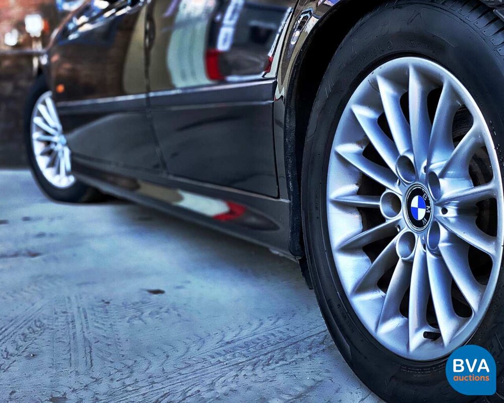 BMW 540i E39 4.4 V8 286pk -Handgeschakeld- 1999, 75-XV-DJ