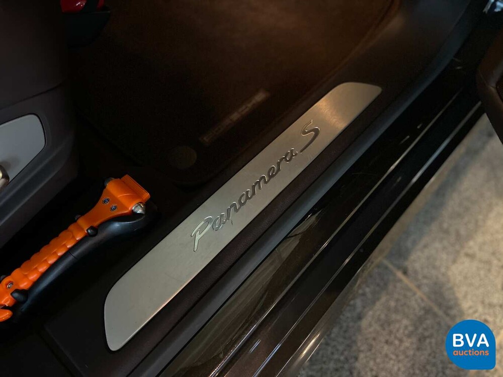 Porsche Panamera 3.0 S E-Hybrid 416pk 2014 ORG-NL, 3-TDJ-20