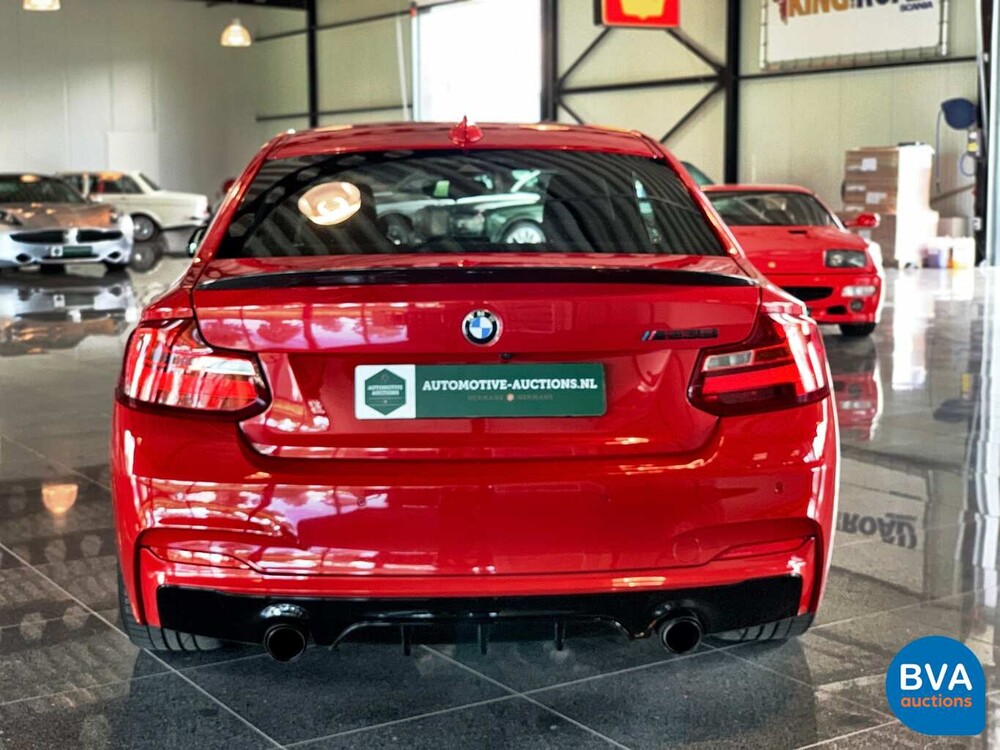 BMW M235i Coupé M-Performance -Handgeschakeld!- 326pk 2014, HG-019-V