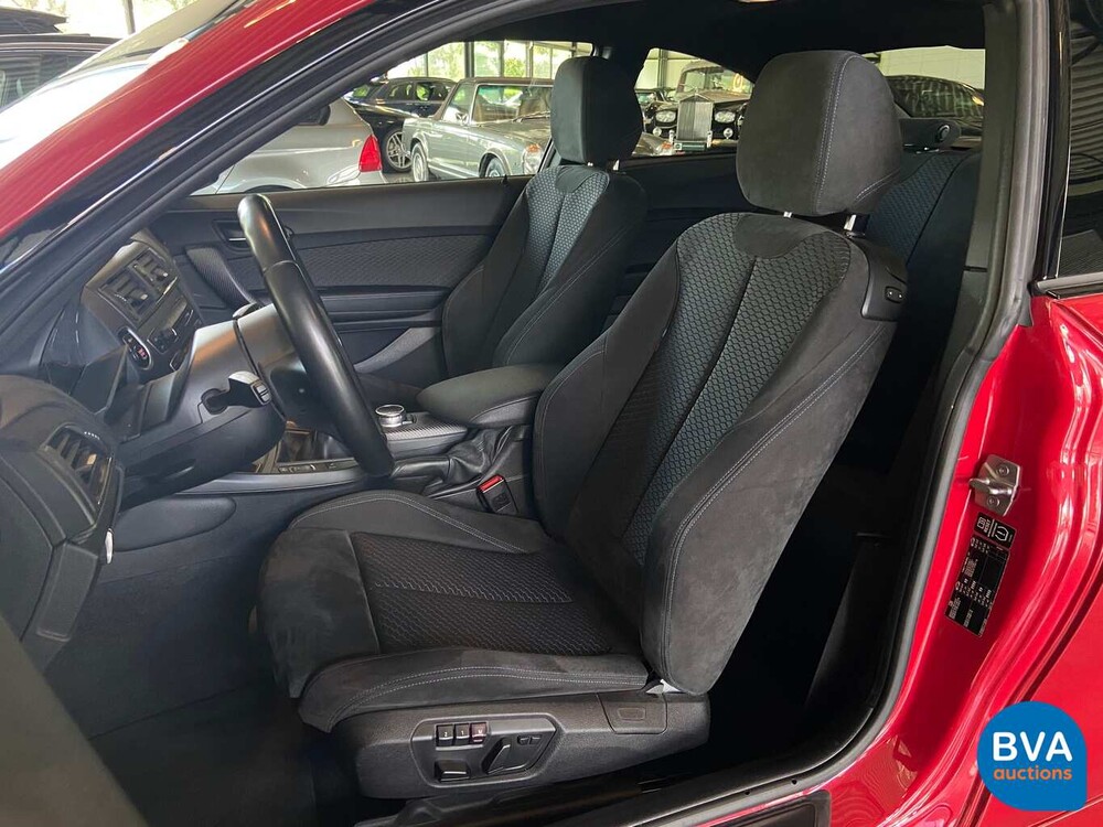 BMW M235i Coupé M-Performance -Handgeschakeld!- 326pk 2014, HG-019-V