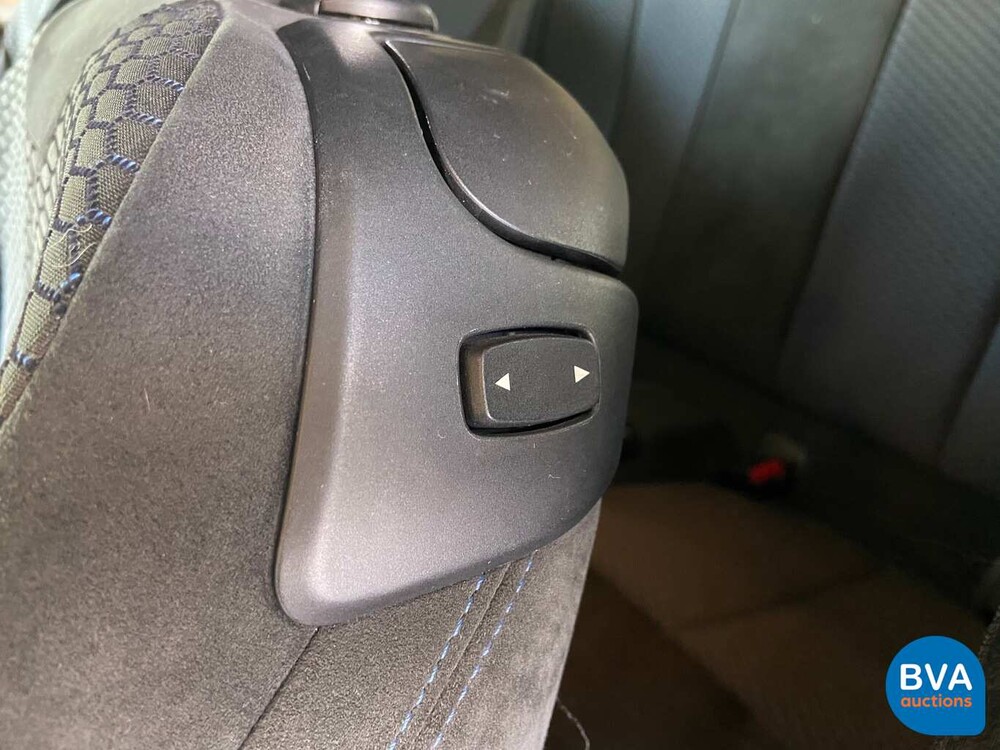 BMW M235i Coupé M-Performance -Handgeschakeld!- 326pk 2014, HG-019-V