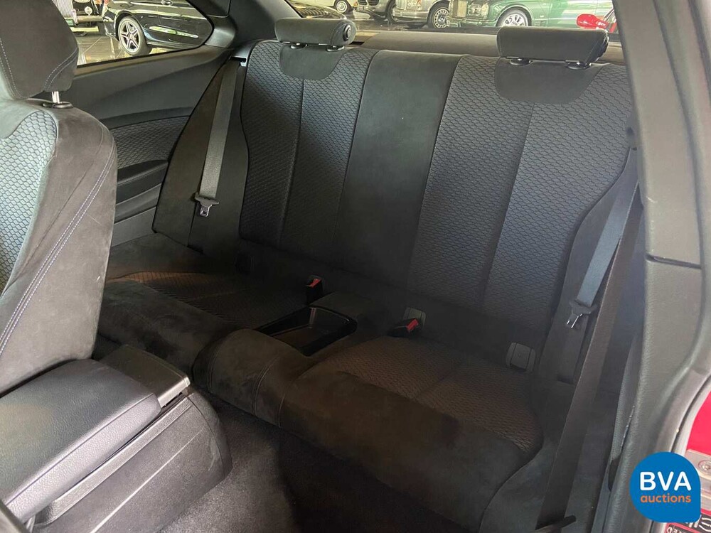 BMW M235i Coupé M-Performance -Handgeschakeld!- 326pk 2014, HG-019-V