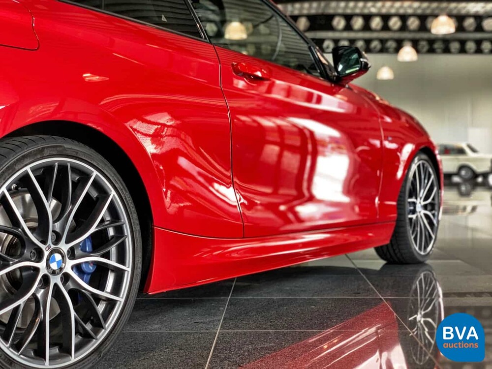 BMW M235i Coupé M-Performance -Handgeschakeld!- 326pk 2014, HG-019-V