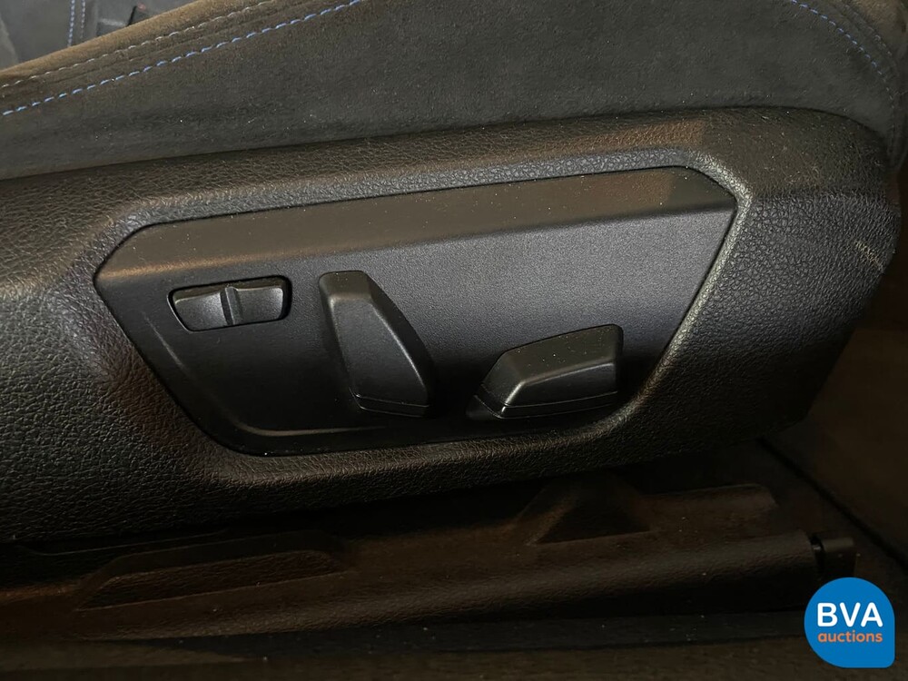 BMW M235i Coupé M-Performance -Handgeschakeld!- 326pk 2014, HG-019-V