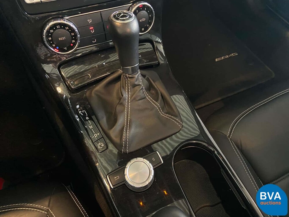 Mercedes-Benz SLK55 AMG 5.5 V8 421pk 2013, TP-585-N