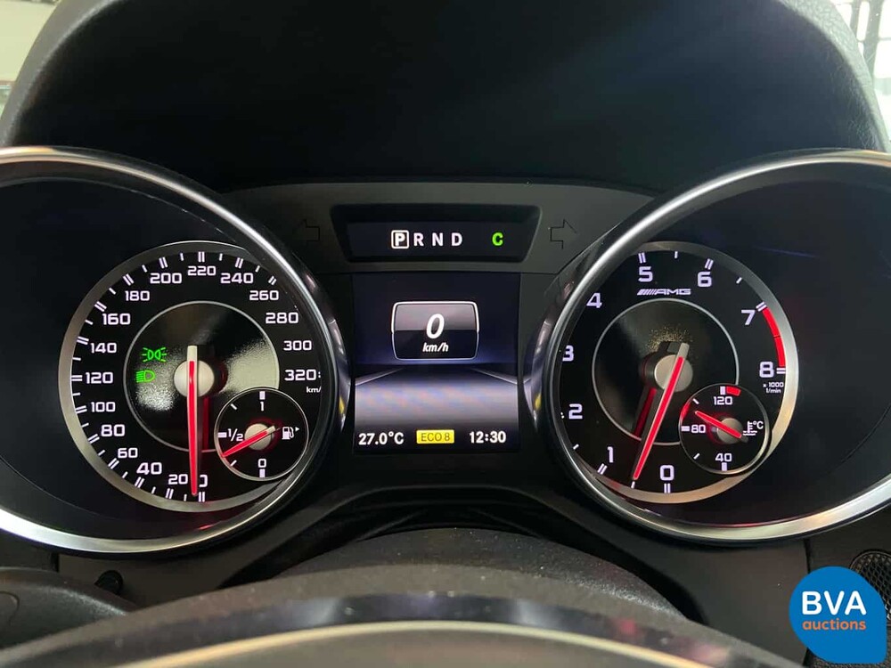 Mercedes-Benz SLK55 AMG 5.5 V8 421pk 2013, TP-585-N