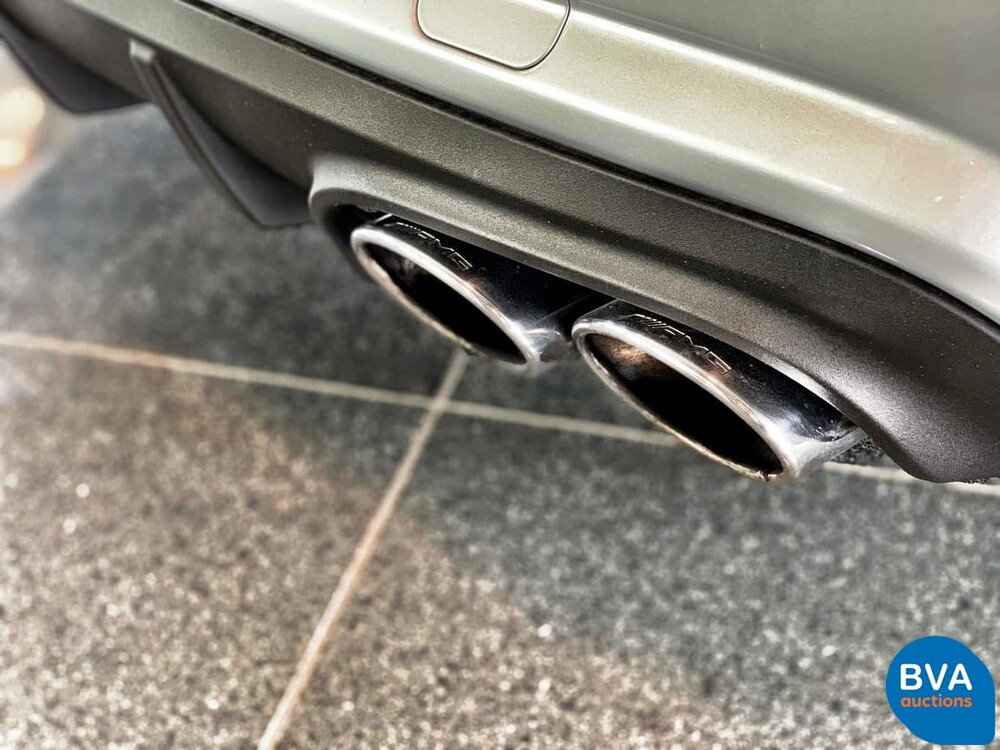 Mercedes-Benz SLK55 AMG 5.5 V8 421pk 2013, TP-585-N