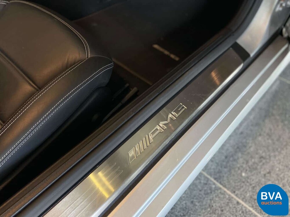 Mercedes-Benz SLK55 AMG 5.5 V8 421pk 2013, TP-585-N