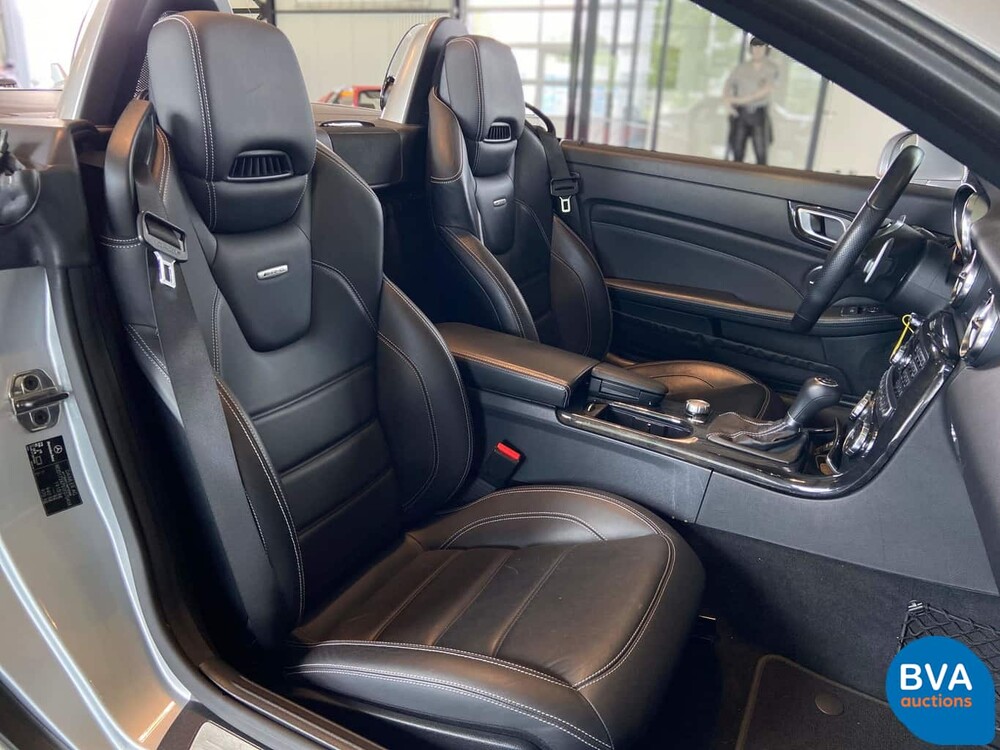 Mercedes-Benz SLK55 AMG 5.5 V8 421pk 2013, TP-585-N