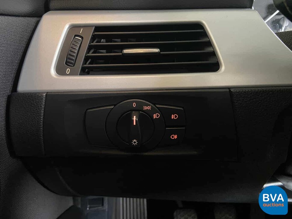 BMW 320i Cabriolet 170pk 3-serie E93 2007, 07-XS-JV