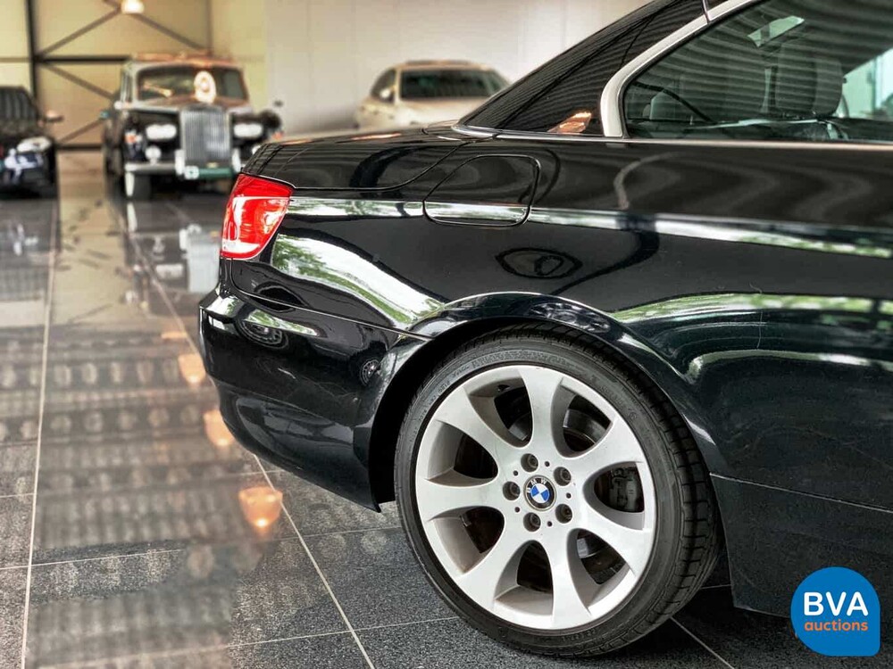 BMW 320i Cabriolet 170pk 3-serie E93 2007, 07-XS-JV