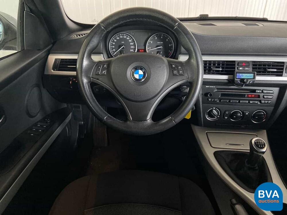 BMW 320i Cabriolet 170pk 3-serie E93 2007, 07-XS-JV