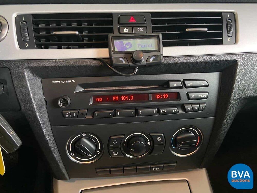 BMW 320i Cabriolet 170pk 3-serie E93 2007, 07-XS-JV