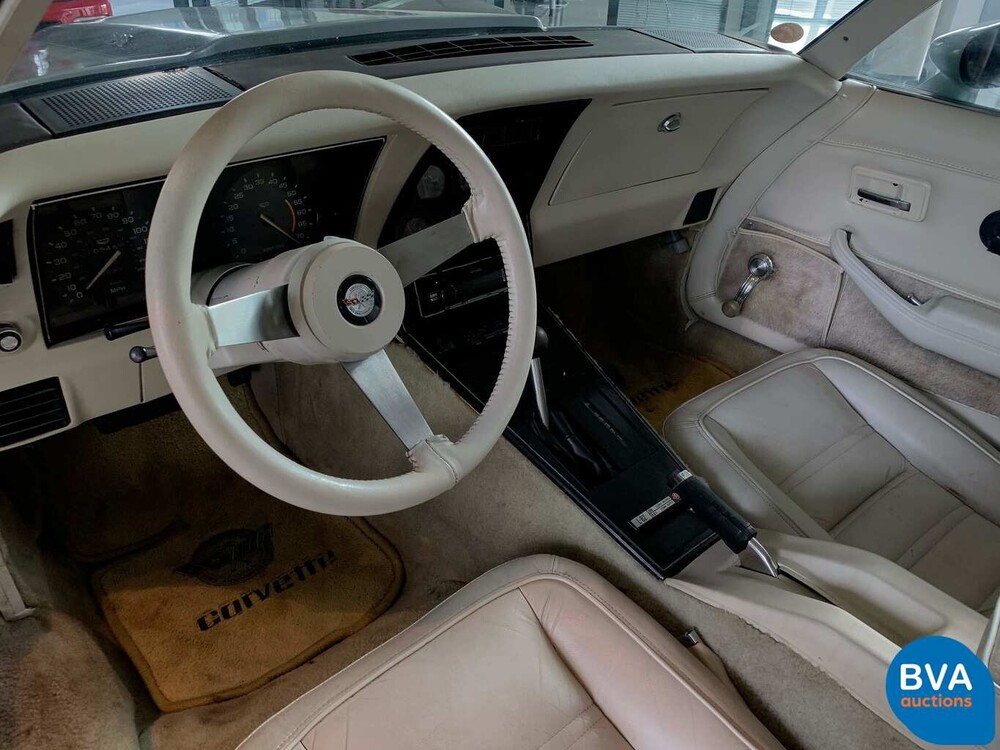 Chevrolet Corvette C3 Targa 25 Anniversary Edition 1978, G-772-LR