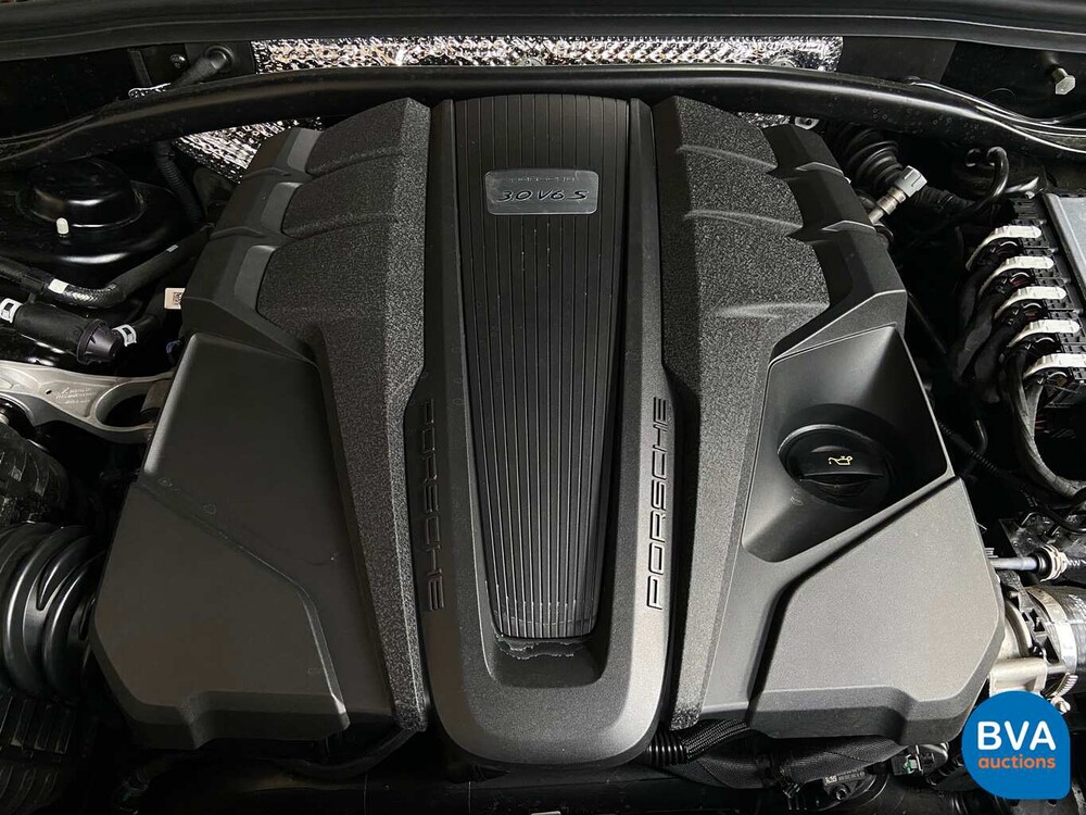 Porsche Macan 3.0 S 354hp V6 Petrol NW-Model -Warranty- 2020.