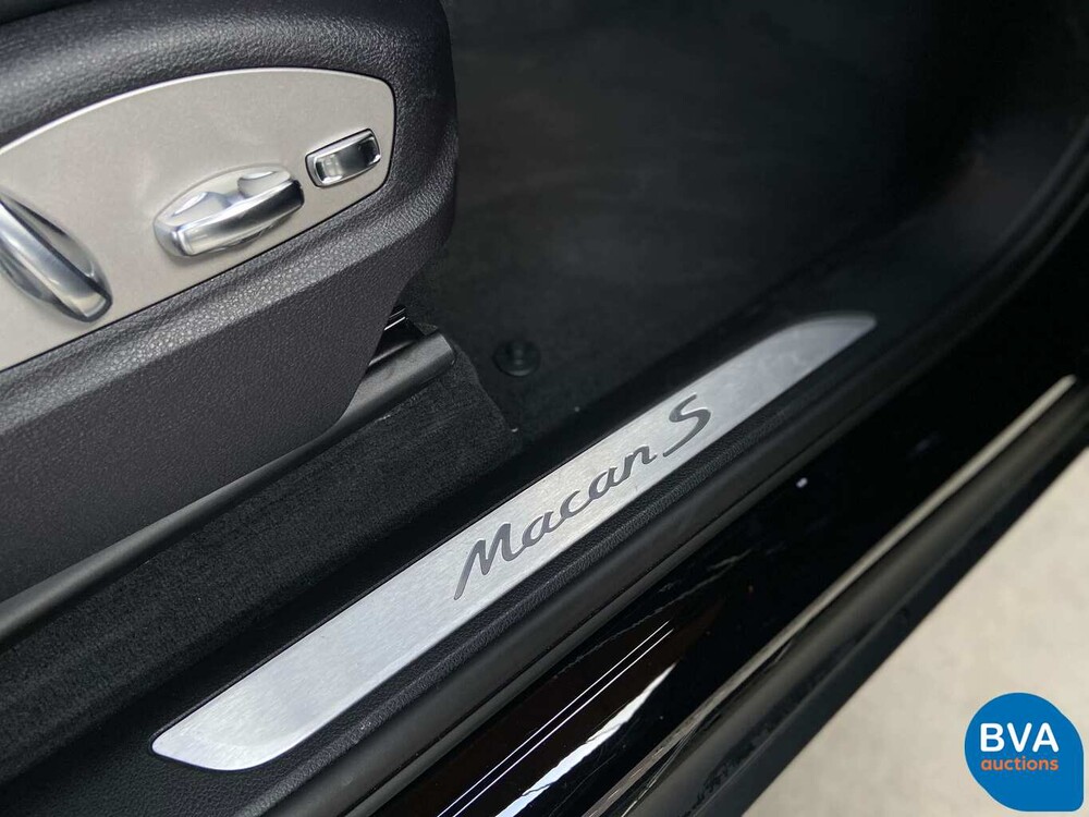 Porsche Macan 3.0 S 354hp V6 Petrol NW-Model -Warranty- 2020.