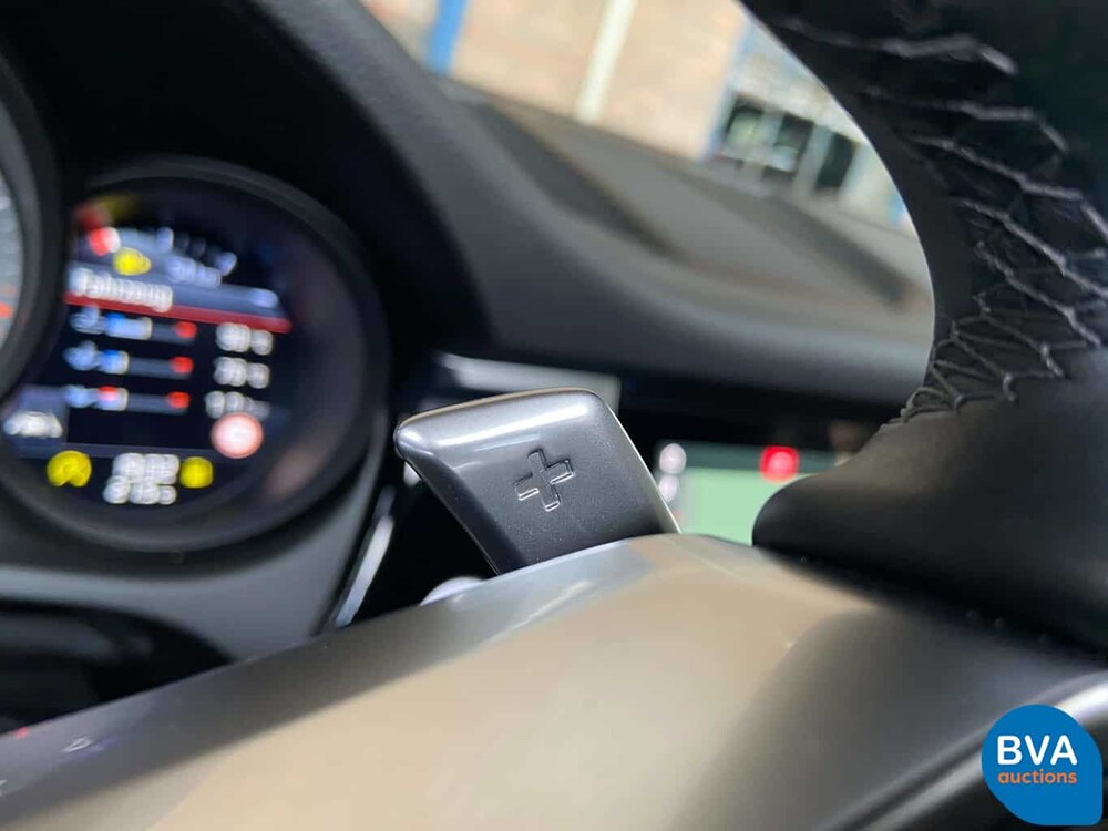 Porsche Macan 3.0 S 354hp V6 Petrol NW-Model -Warranty- 2020.