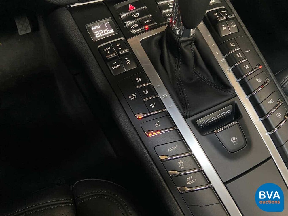 Porsche Macan 3.0 S 354hp V6 Petrol NW-Model -Warranty- 2020.