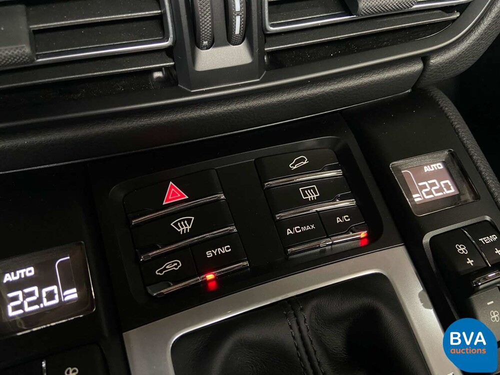 Porsche Macan 3.0 S 354hp V6 Petrol NW-Model -Warranty- 2020.