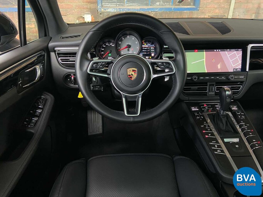 Porsche Macan 3.0 S 354hp V6 Petrol NW-Model -Warranty- 2020.