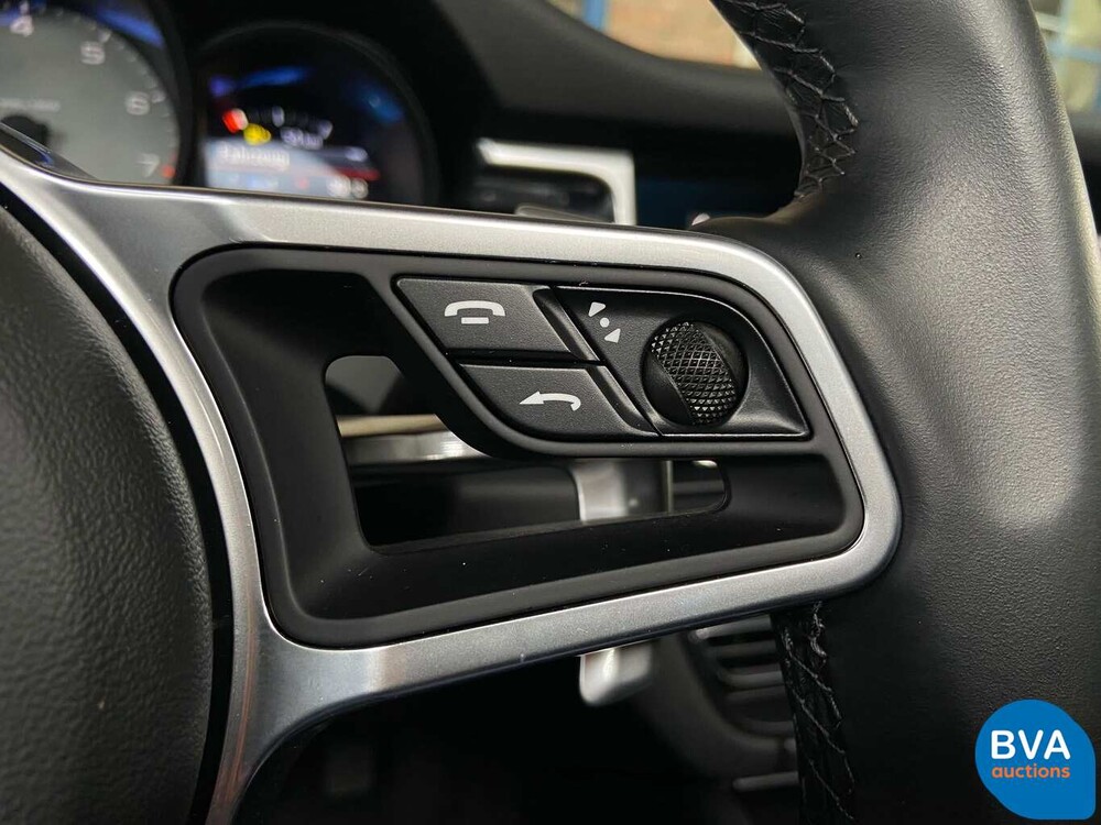 Porsche Macan 3.0 S 354hp V6 Petrol NW-Model -Warranty- 2020.