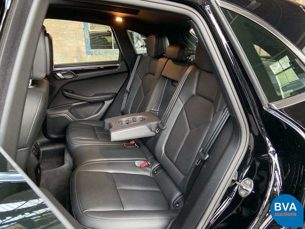Porsche Macan 3.0 S 354hp V6 Petrol NW-Model -Warranty- 2020.