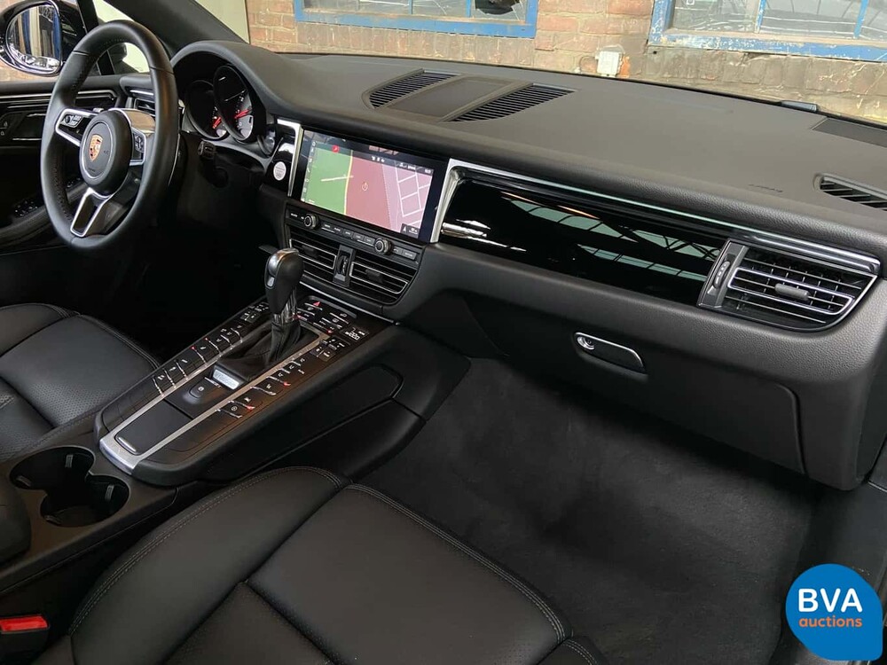 Porsche Macan 3.0 S 354hp V6 Petrol NW-Model -Warranty- 2020.