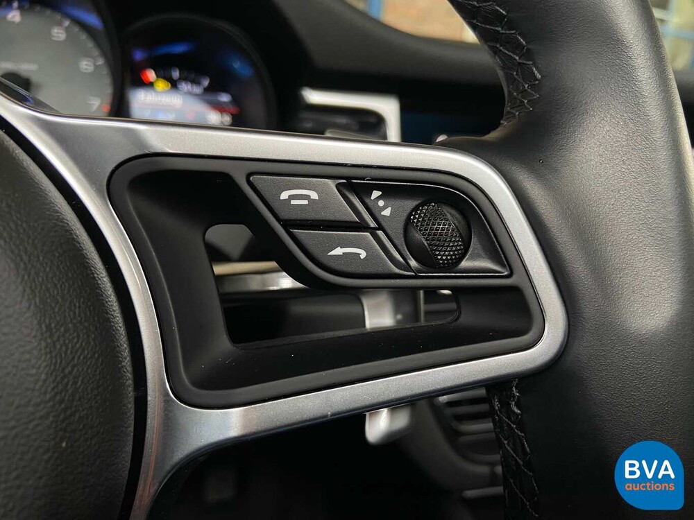 Porsche Macan 3.0 S 354hp V6 Petrol NW-Model -Warranty- 2020.